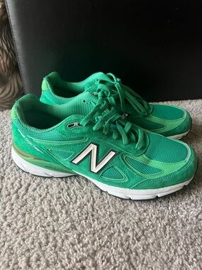 New Balance Green Mesh & Suede Running Sneakers